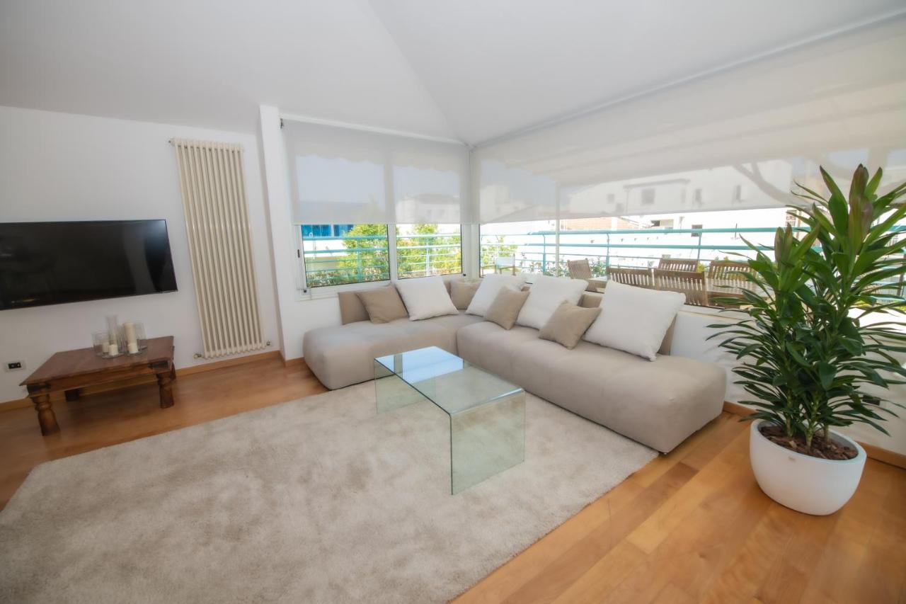 Luxury Suites Collection - Pascoli 13 Riccione Eksteriør billede