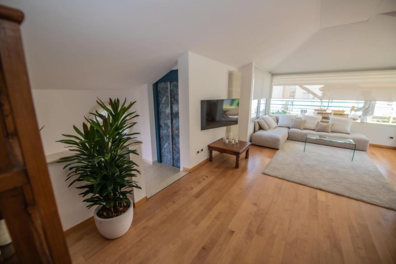 Luxury Suites Collection - Pascoli 13 Riccione Eksteriør billede