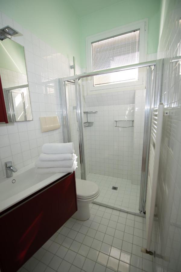 Luxury Suites Collection - Pascoli 13 Riccione Eksteriør billede